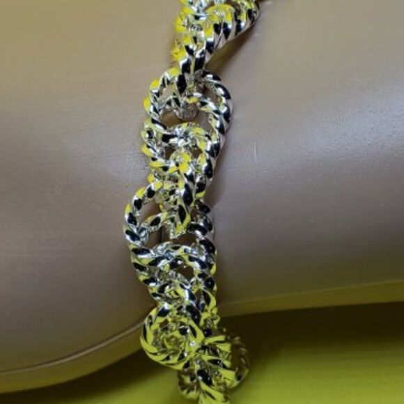 TOP DEALS, NEW, 18KT WHITE GOLF PLATED MESH BRACELET #2 - Picture 4 of 5